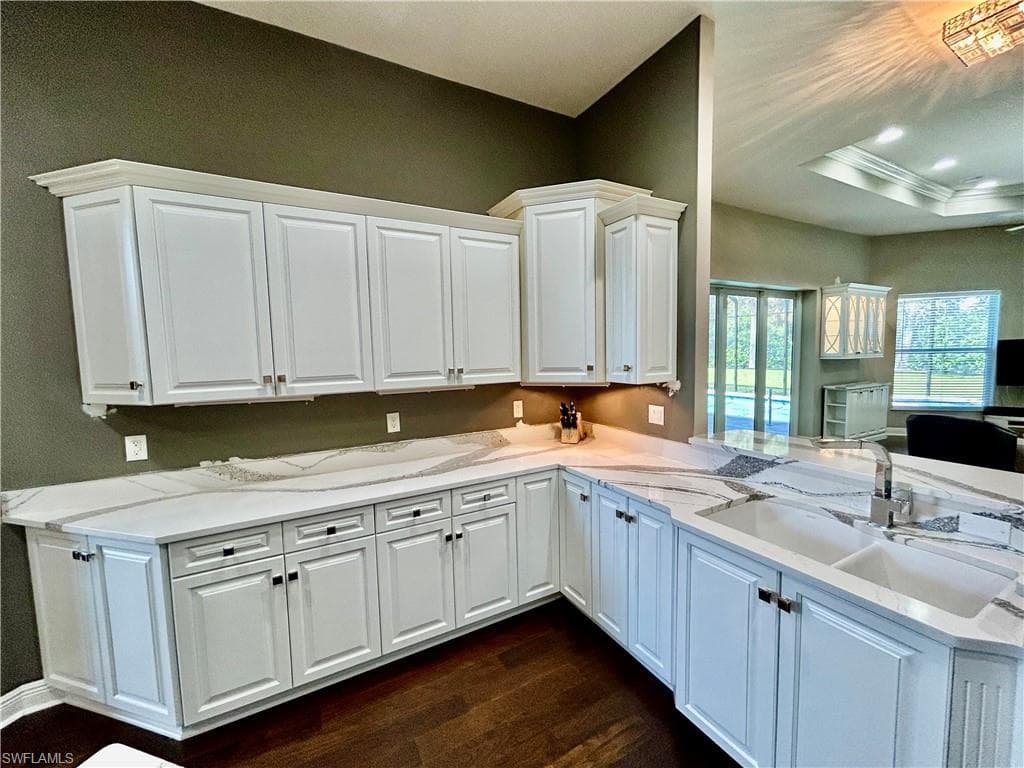 10283 Avonleigh Dr, Bonita Springs, FL 34135-12