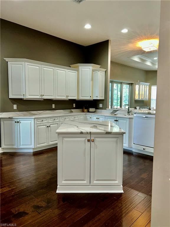 10283 Avonleigh Dr, Bonita Springs, FL 34135-22