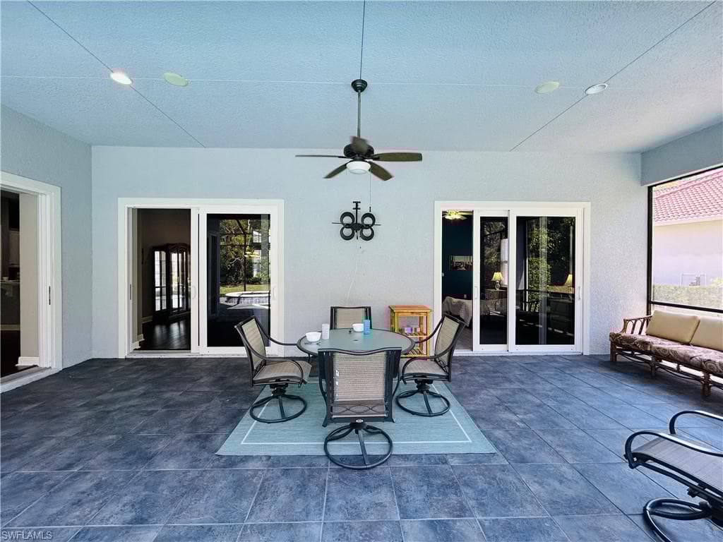 10283 Avonleigh Dr, Bonita Springs, FL 34135-46