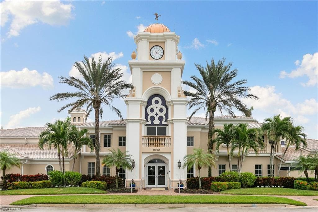 8082 Wilfredo Ct, Naples, FL 34114-23