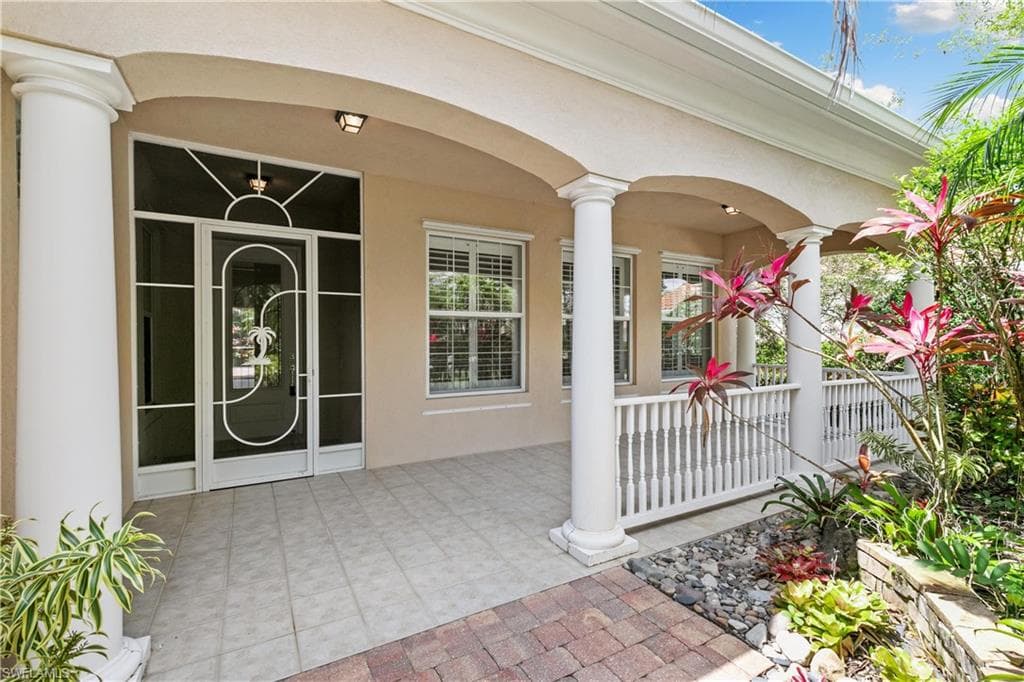 8082 Wilfredo Ct, Naples, FL 34114-25