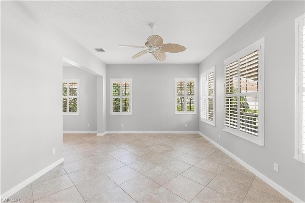 8082 Wilfredo Ct, Naples, FL 34114-28