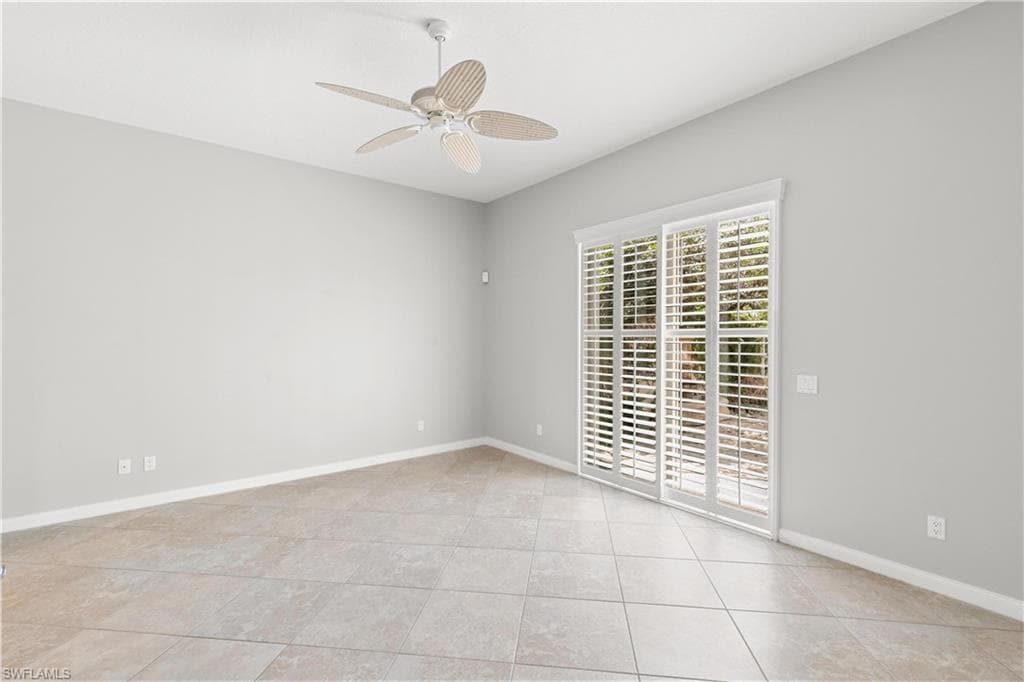 8082 Wilfredo Ct, Naples, FL 34114-30