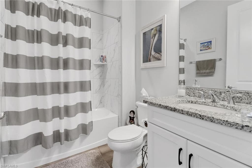 8966 Saint Lucia Dr, Naples, FL 34114-14