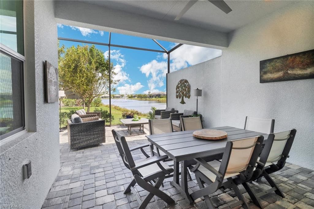 8966 Saint Lucia Dr, Naples, FL 34114-16