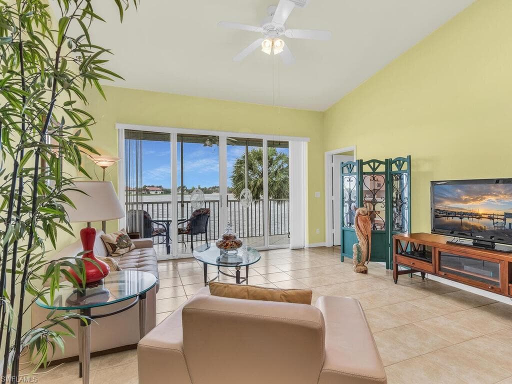 25065 Peacock Ln 202, Naples, FL 34114-11
