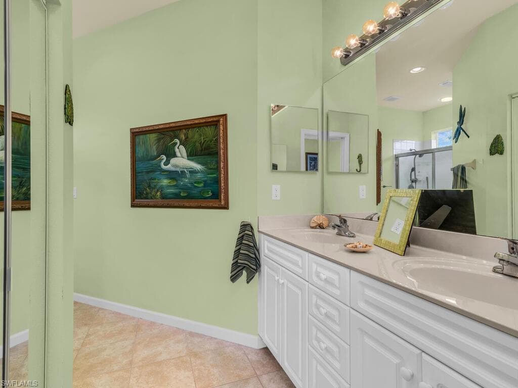 25065 Peacock Ln 202, Naples, FL 34114-19