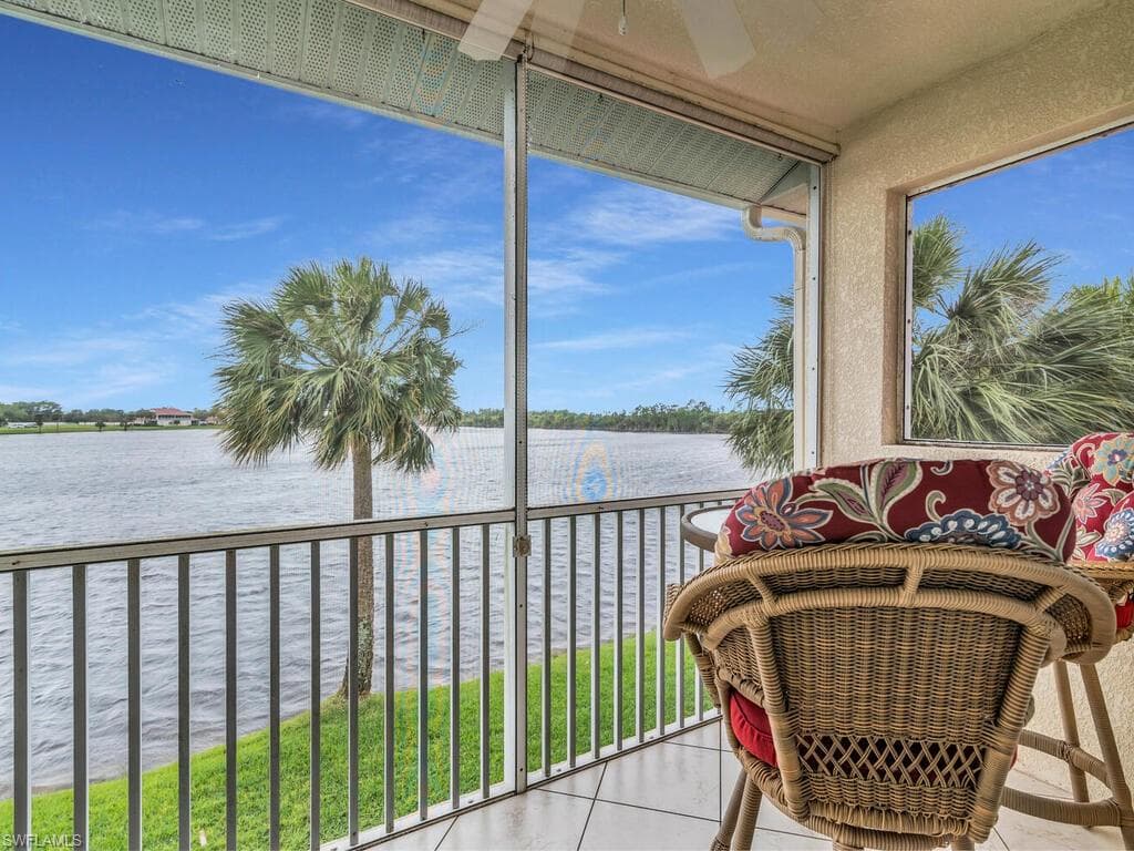 25065 Peacock Ln 202, Naples, FL 34114-22