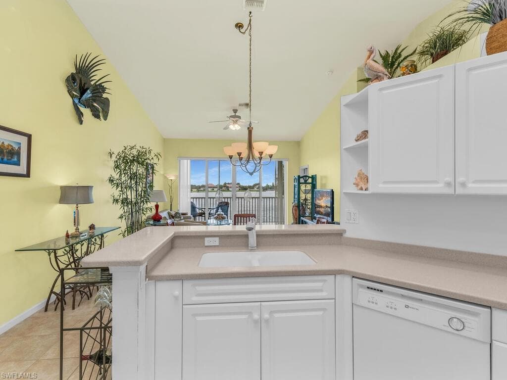 25065 Peacock Ln 202, Naples, FL 34114-8