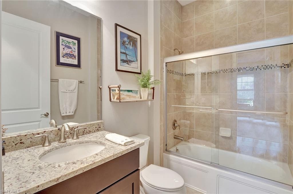 1290 Manado Dr, Naples, FL 34113-25