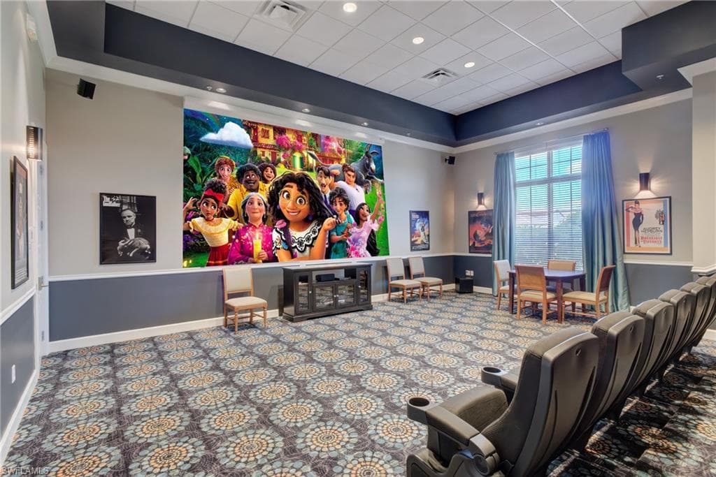 1290 Manado Dr, Naples, FL 34113-37