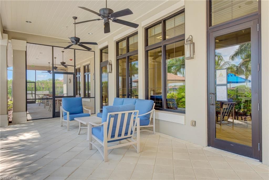 1290 Manado Dr, Naples, FL 34113-42