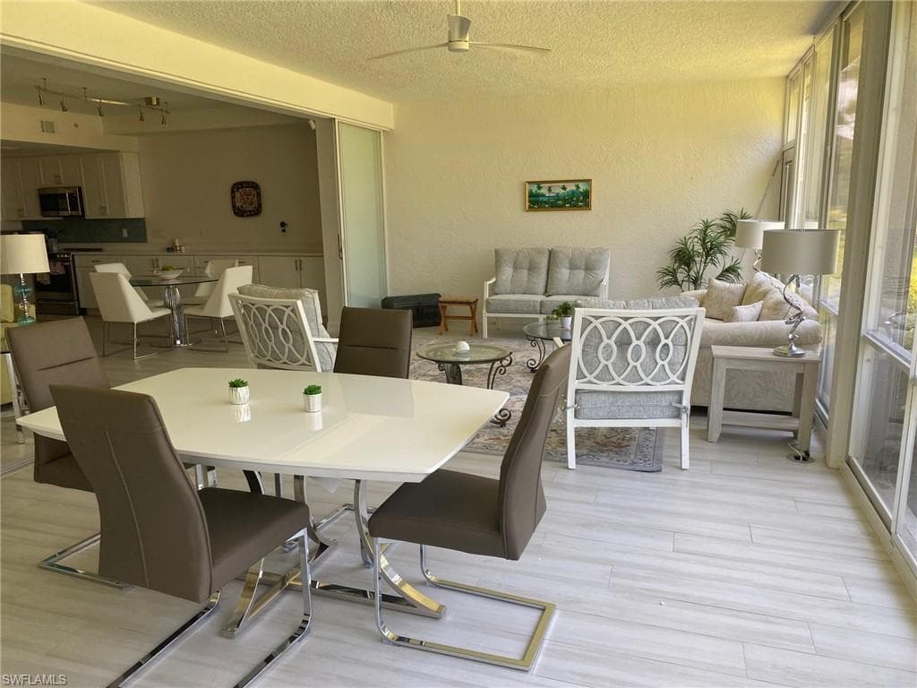 750 Waterford Dr 102, Naples, FL 34113-12