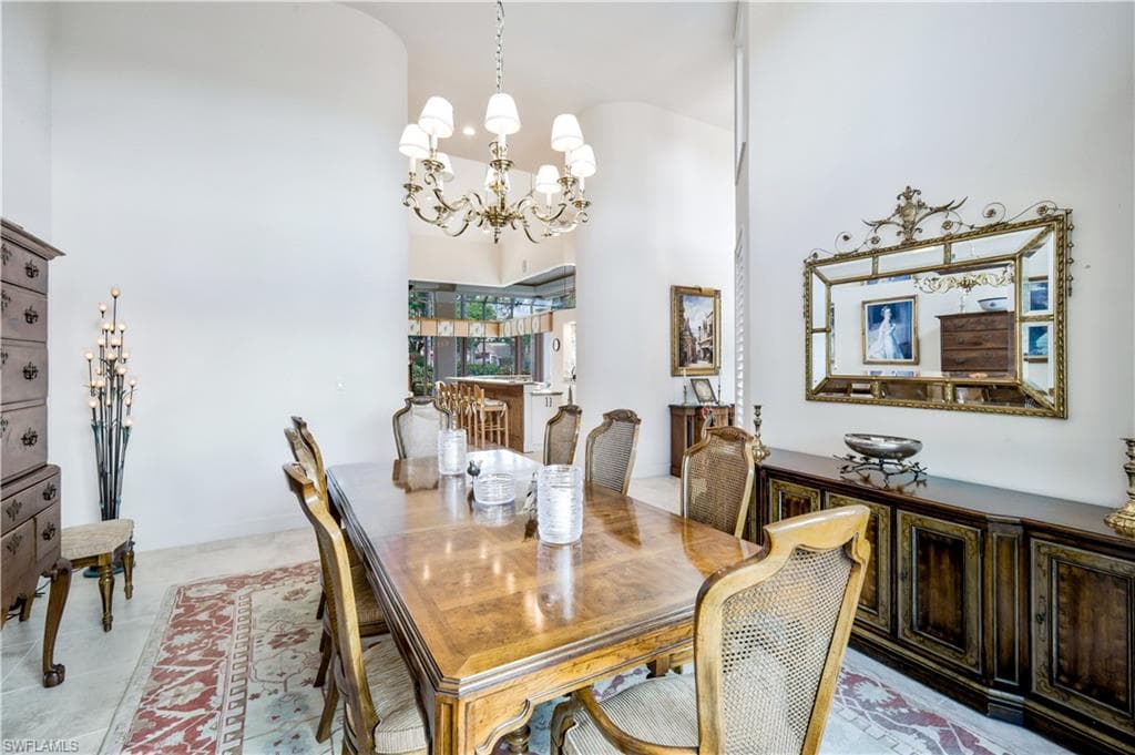 695 Ardmore Ln, Naples, FL 34108-20