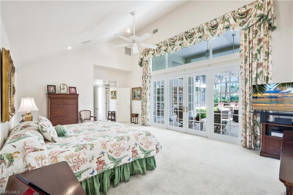 695 Ardmore Ln, Naples, FL 34108-22