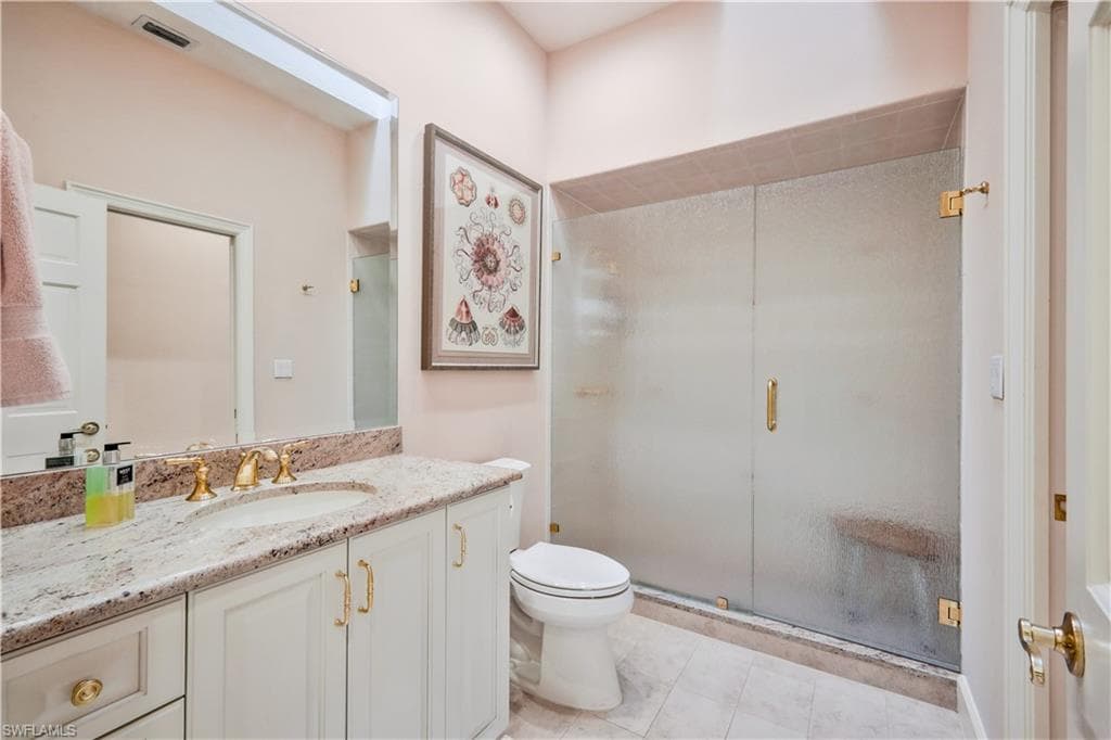 695 Ardmore Ln, Naples, FL 34108-27