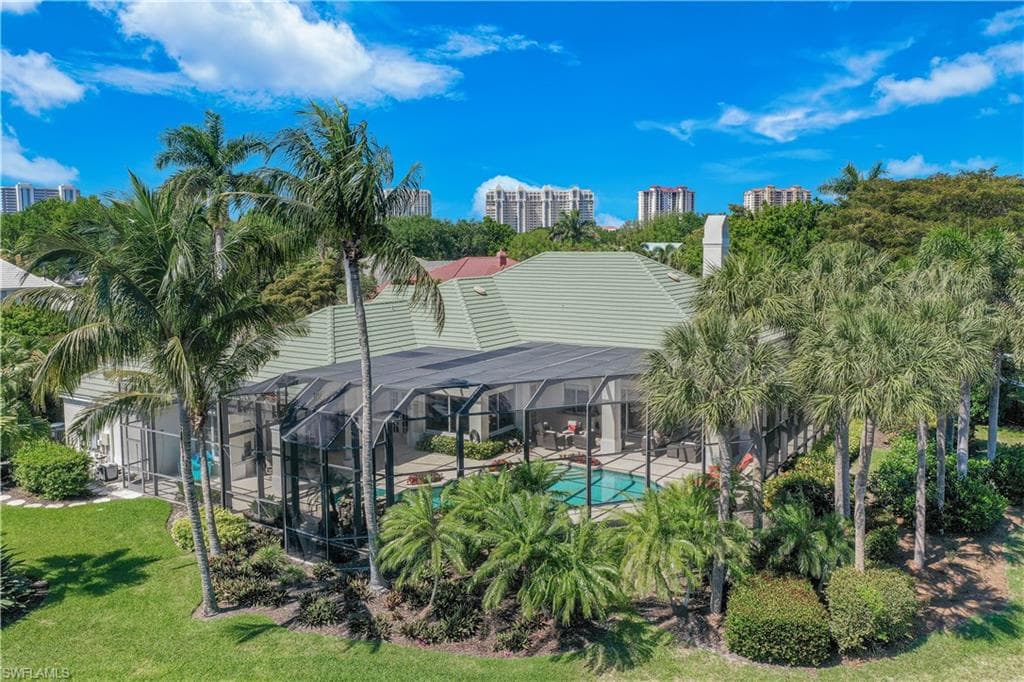 695 Ardmore Ln, Naples, FL 34108-46
