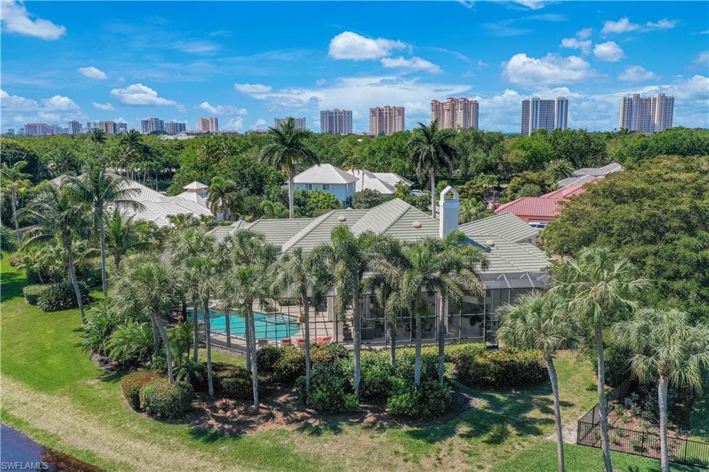 695 Ardmore Ln, Naples, FL 34108-47