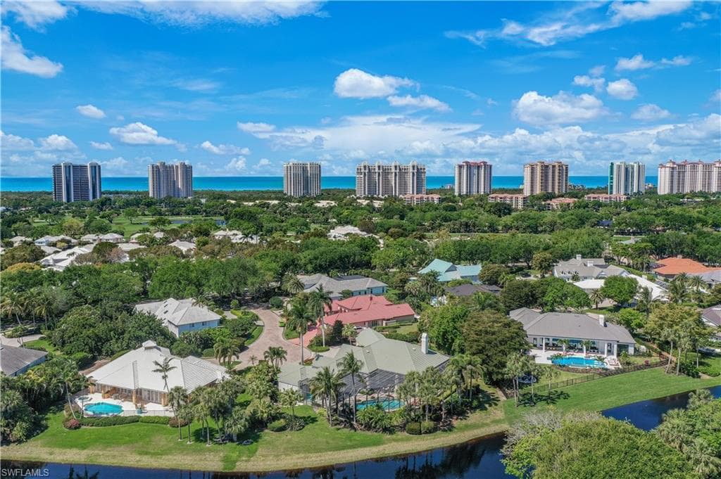 695 Ardmore Ln, Naples, FL 34108-50