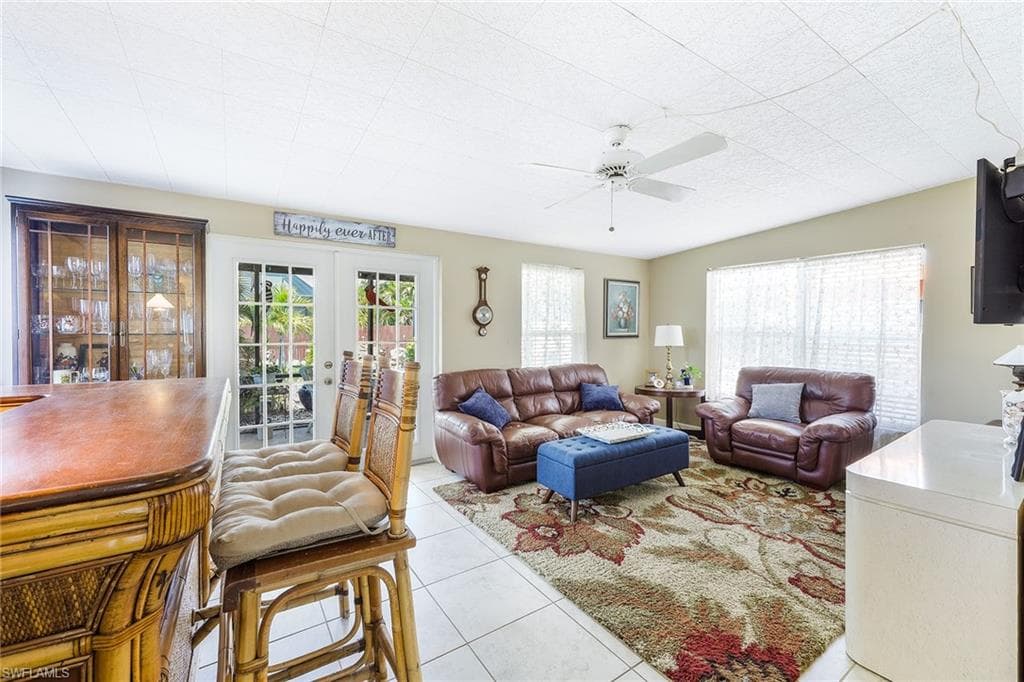1208 Fruitland Ave, Marco Island, FL 34145-9