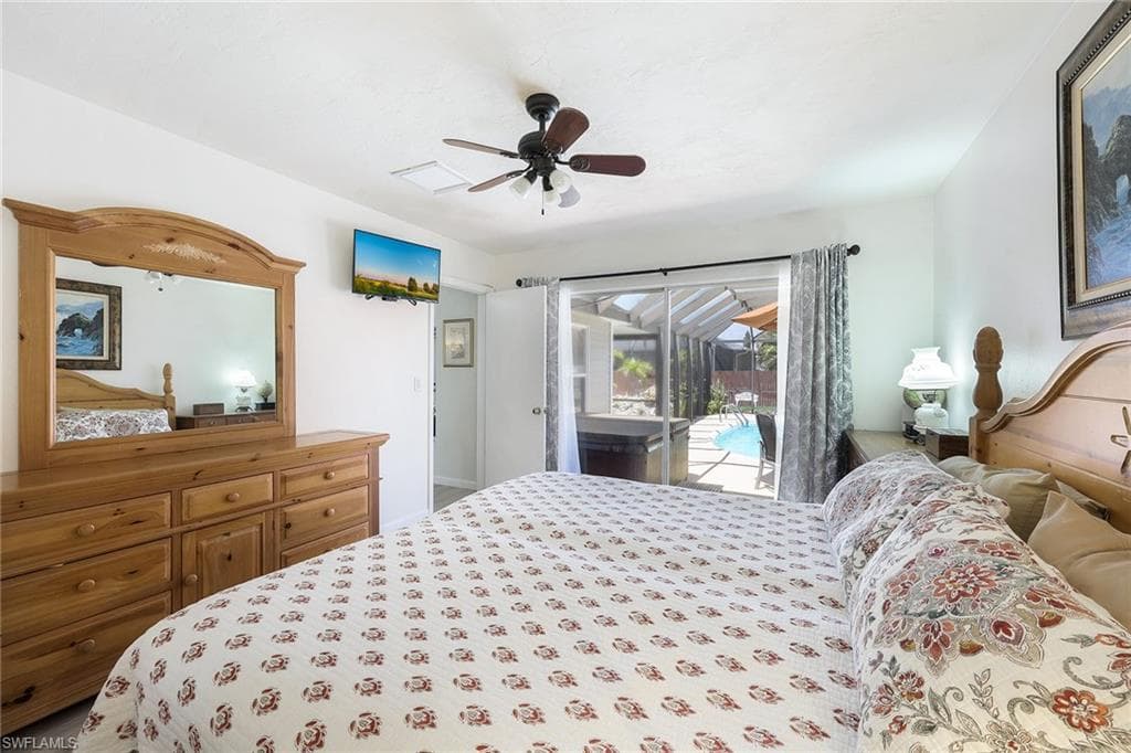 1208 Fruitland Ave, Marco Island, FL 34145-18