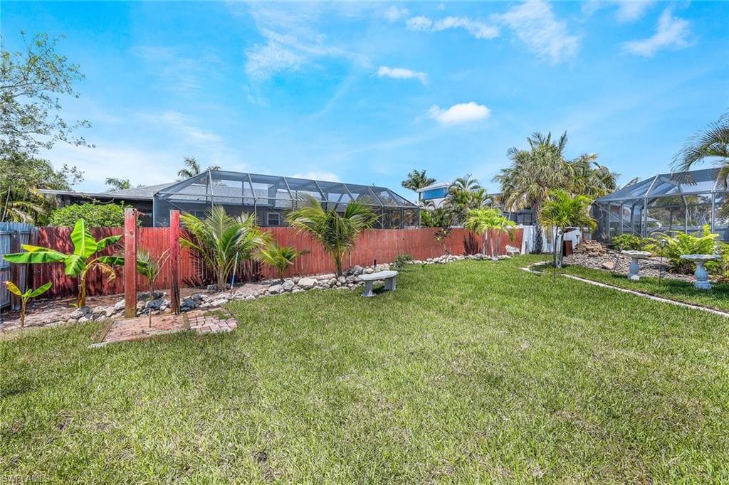 1208 Fruitland Ave, Marco Island, FL 34145-33