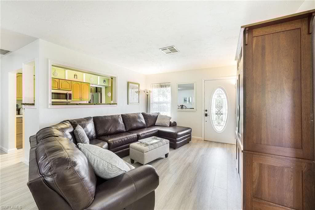 1208 Fruitland Ave, Marco Island, FL 34145-3
