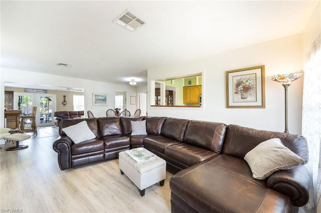1208 Fruitland Ave, Marco Island, FL 34145-4