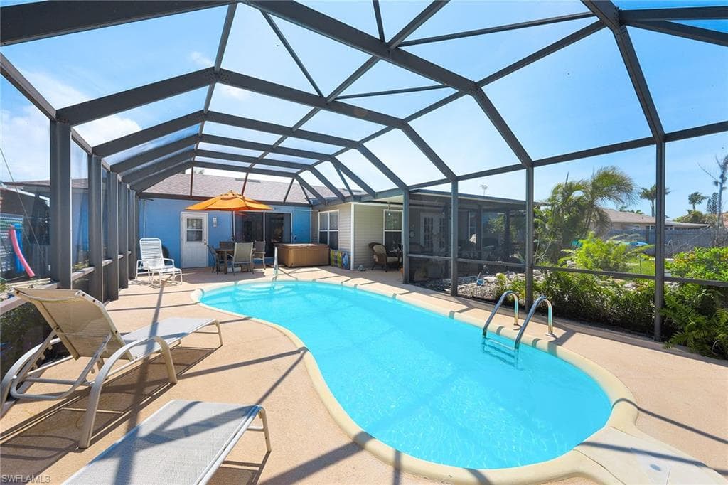 1208 Fruitland Ave, Marco Island, FL 34145-6