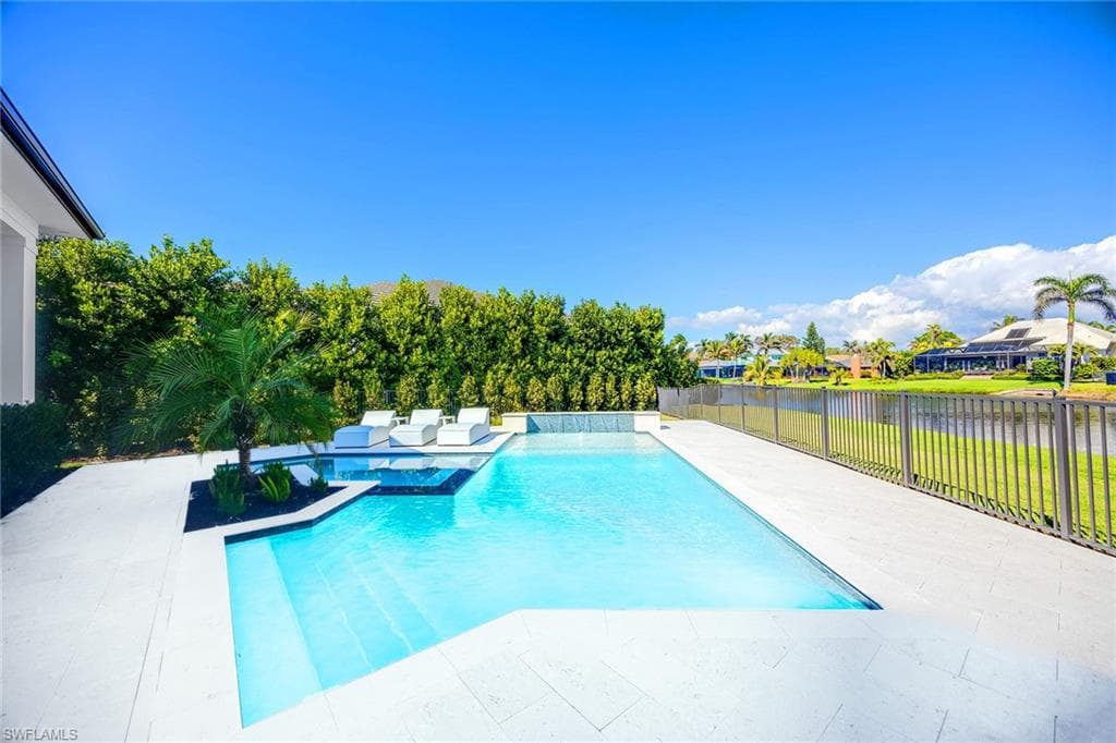 4112 Willowhead Way, Naples, FL 34103-34