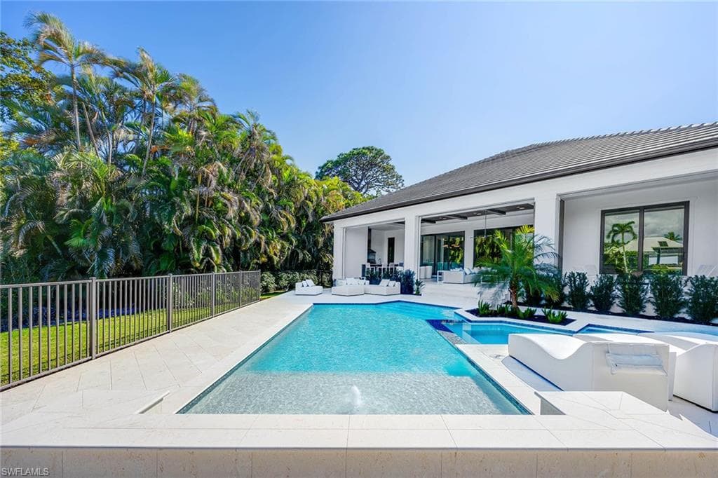 4112 Willowhead Way, Naples, FL 34103-36
