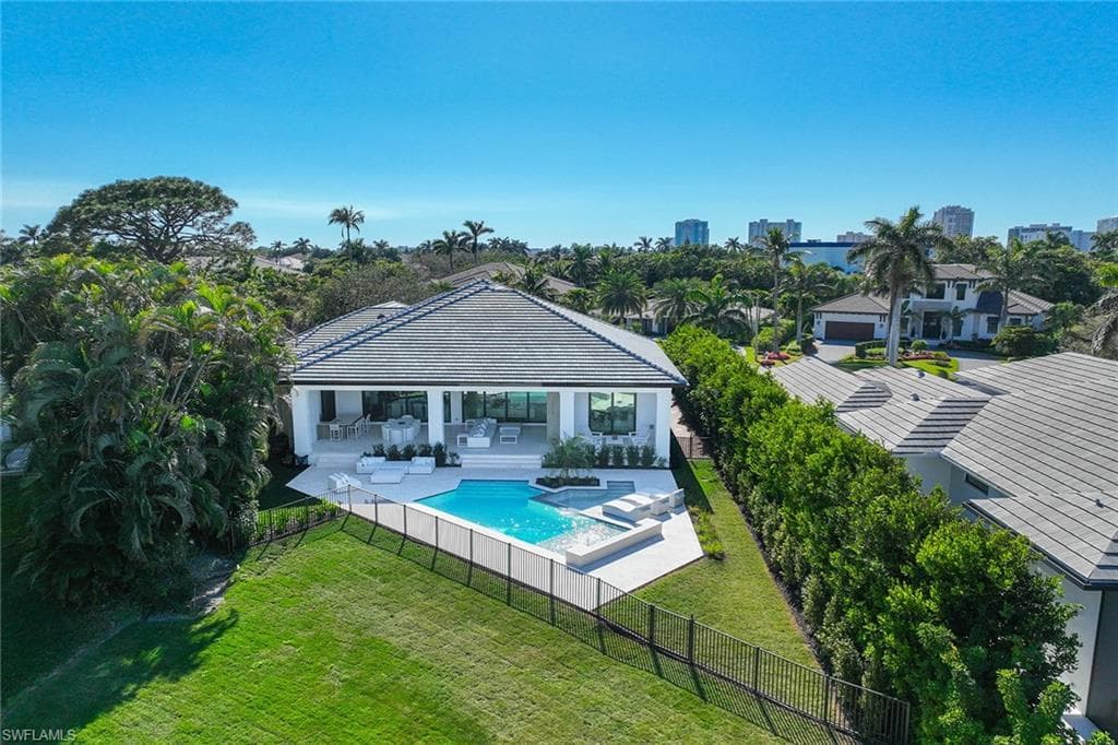 4112 Willowhead Way, Naples, FL 34103-37
