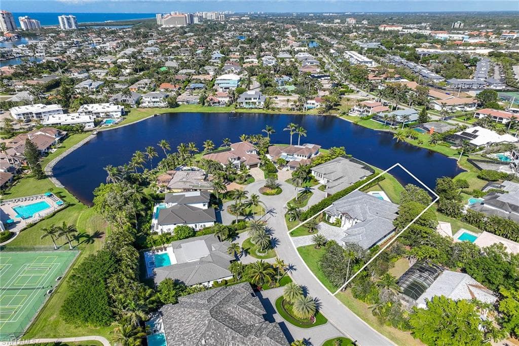 4112 Willowhead Way, Naples, FL 34103-8