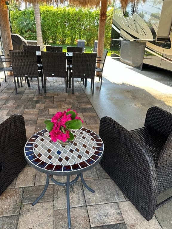13589 Snapper Ln, Naples, FL 34114-12