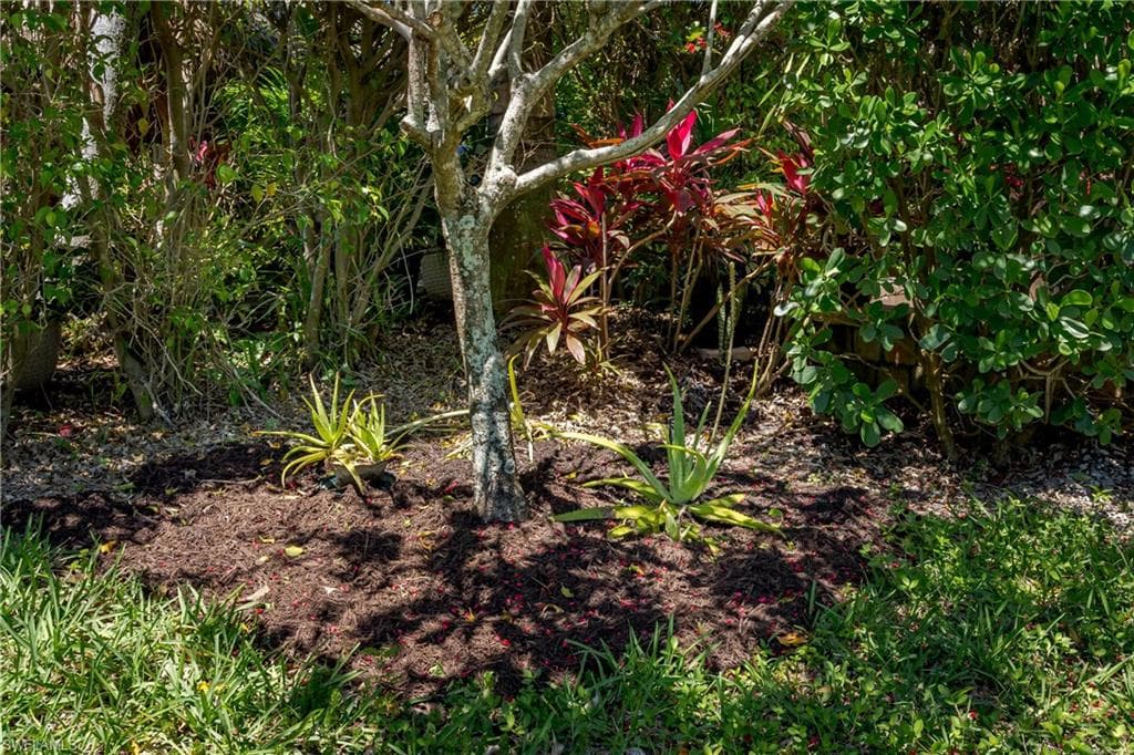 13589 Snapper Ln, Naples, FL 34114-16