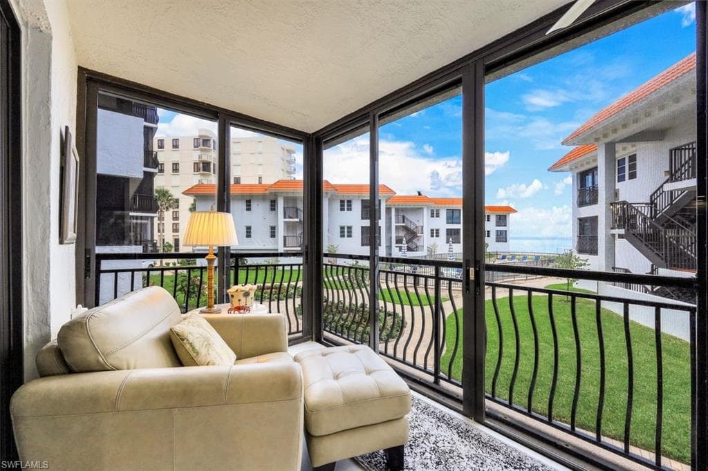3333 Gulf Shore Blvd N 103, Naples, FL 34103-27