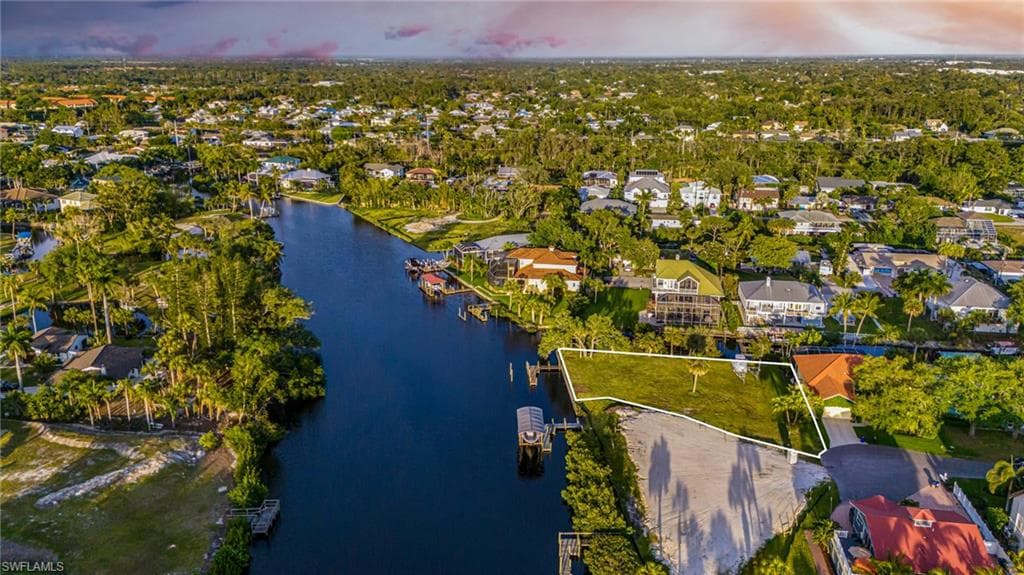 27218 High Seas Ln, Bonita Springs, FL 34135-4