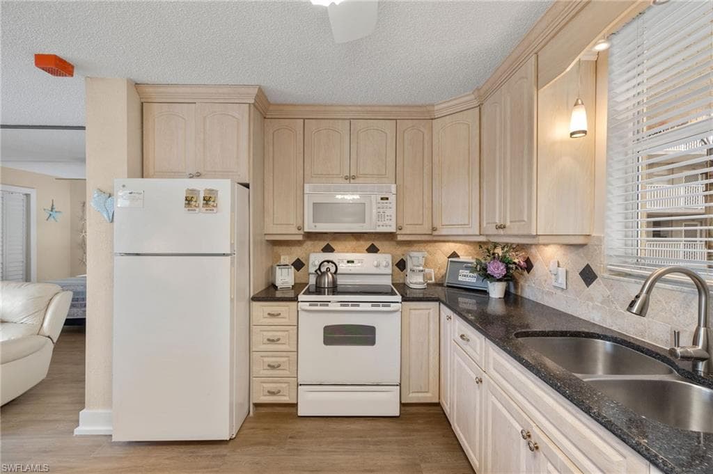 5500 Bonita Beach SW Rd W 5208, Bonita Springs, FL 34134-8