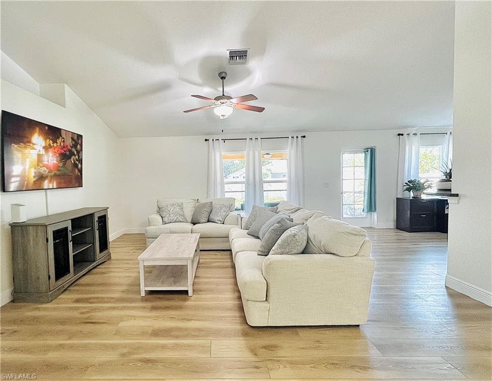 614 18th Ct, Cape Coral, FL 33991-1815-16