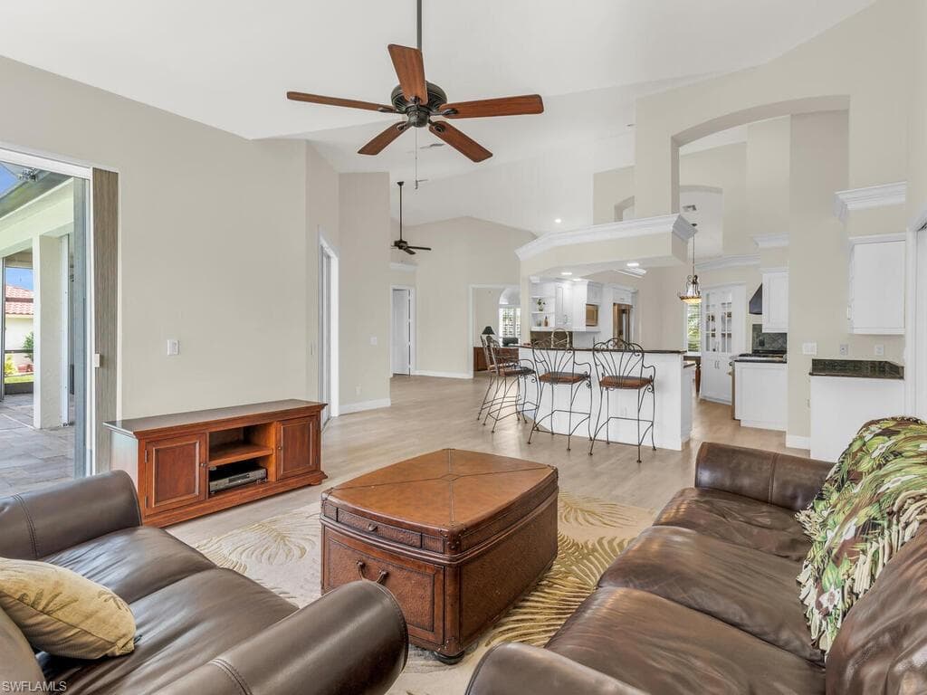 648 Bimini Ave, Marco Island, FL 34145-9