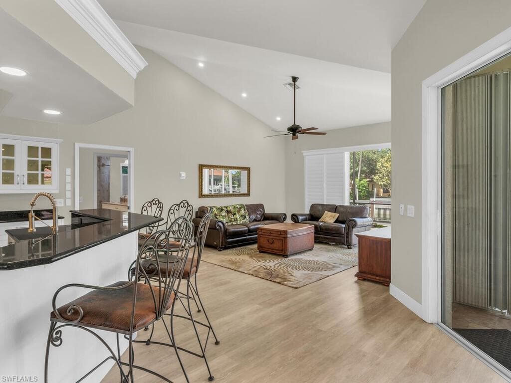 648 Bimini Ave, Marco Island, FL 34145-11
