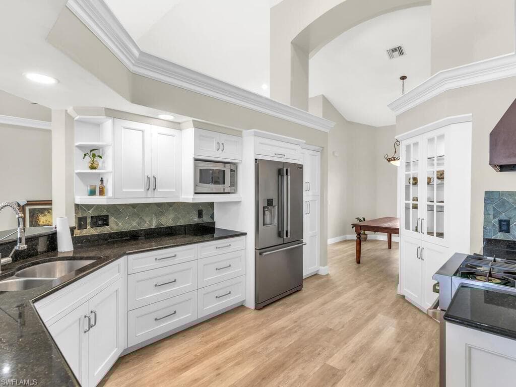 648 Bimini Ave, Marco Island, FL 34145-14