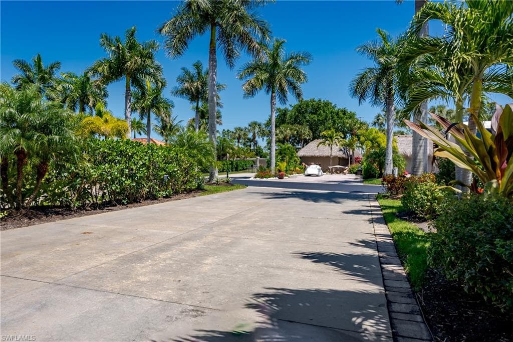 13584 Snook Cir, Naples, FL 34114-17