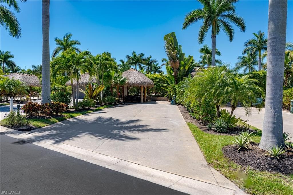 13584 Snook Cir, Naples, FL 34114-19
