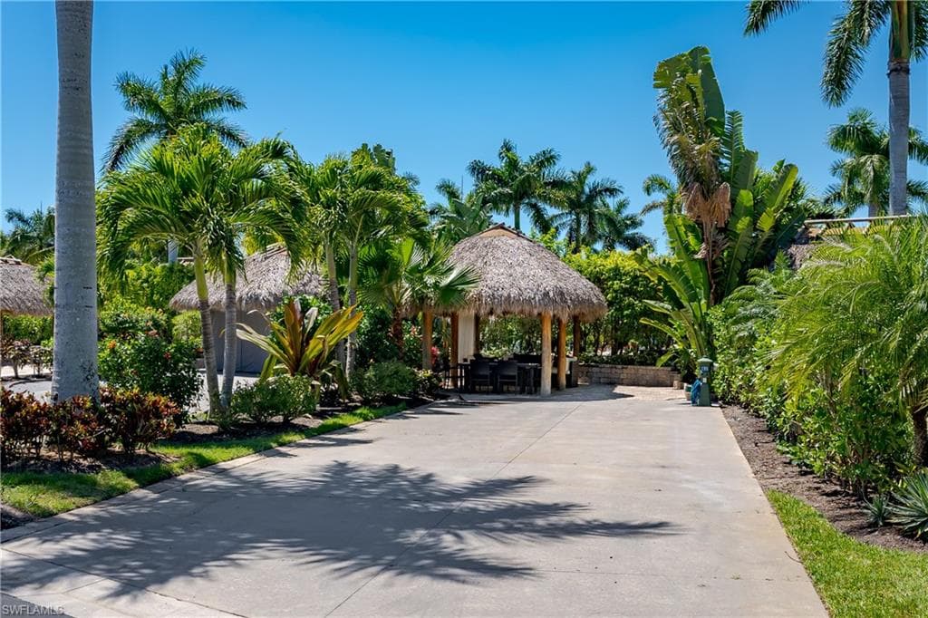13584 Snook Cir, Naples, FL 34114-20