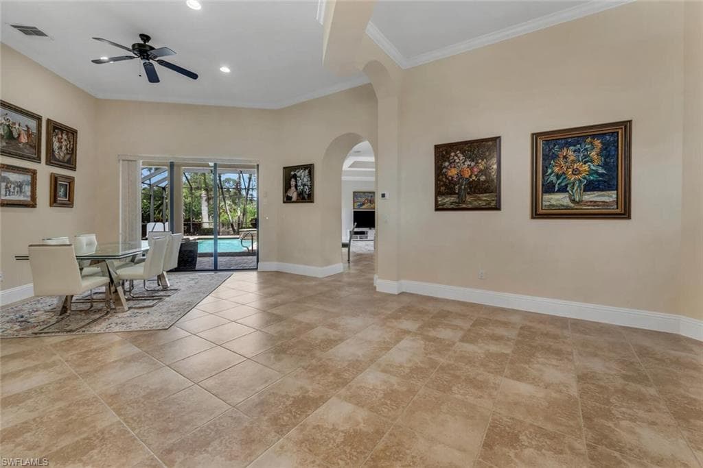 1015 Tivoli Dr, Naples, FL 34104-5