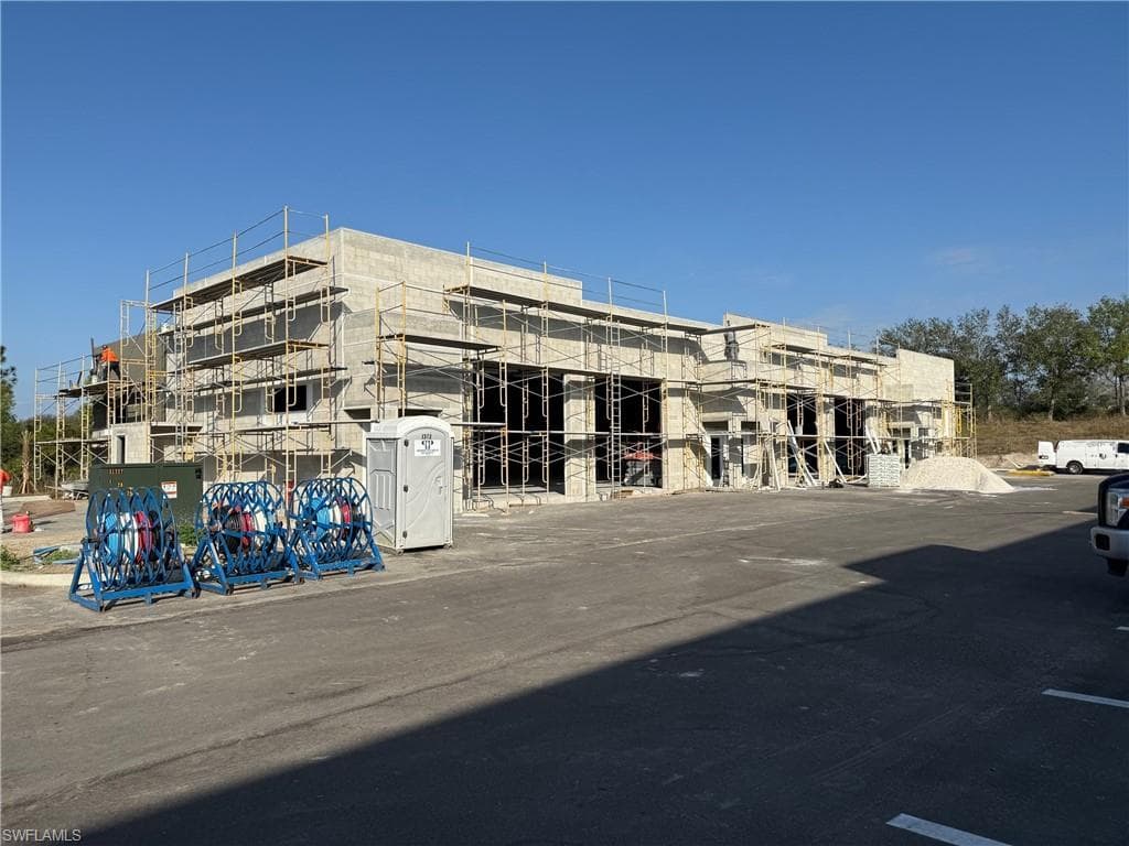 16101 Lee Rd, Fort Myers, FL 33912-6