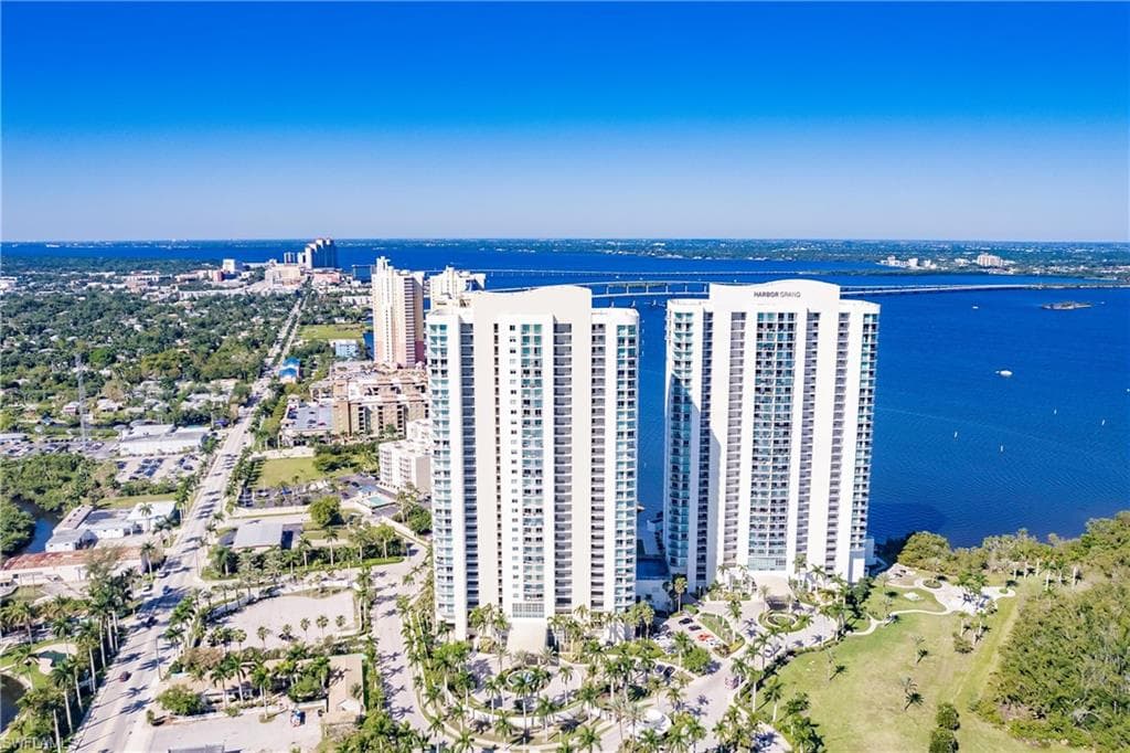 3000 Oasis Grand Blvd 2502, Fort Myers, FL 33916-23
