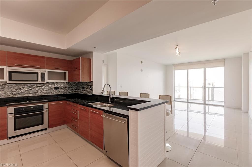 3000 Oasis Grand Blvd 2502, Fort Myers, FL 33916-6