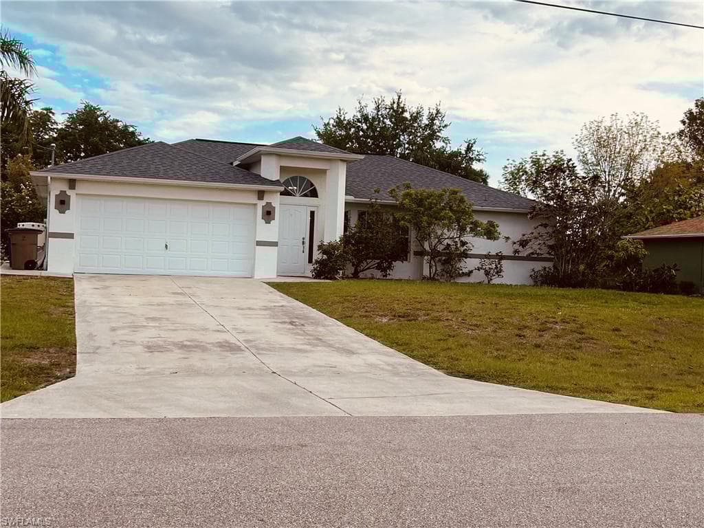 5245 Butte St, Lehigh Acres, FL 33971-1